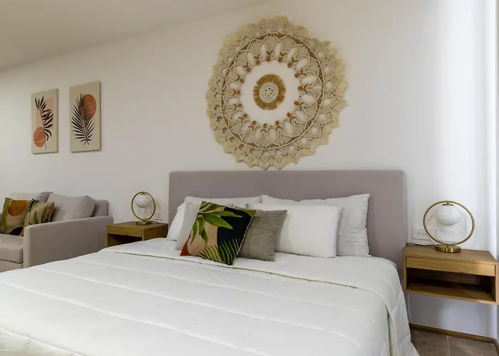 New Luxury In The Center